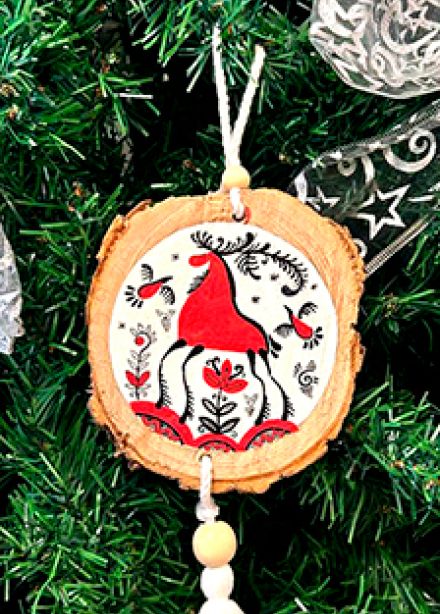 Мезенская роспись новогодней игрушки. Мастер-класс