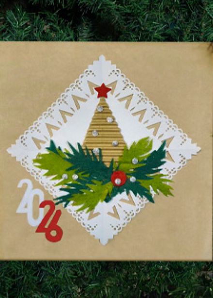 Оформление рождественской открытки элементами пухового платка. Мастер-класс